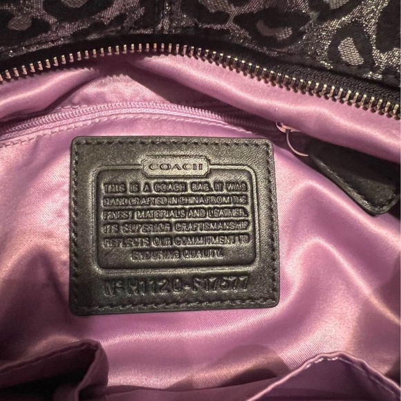 Tote - Picture 3 of 3